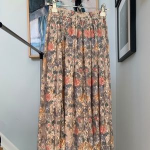 Zara Floral Pattern Lace Skirt